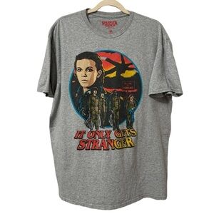 Stranger Things Tshirt Unisex XL